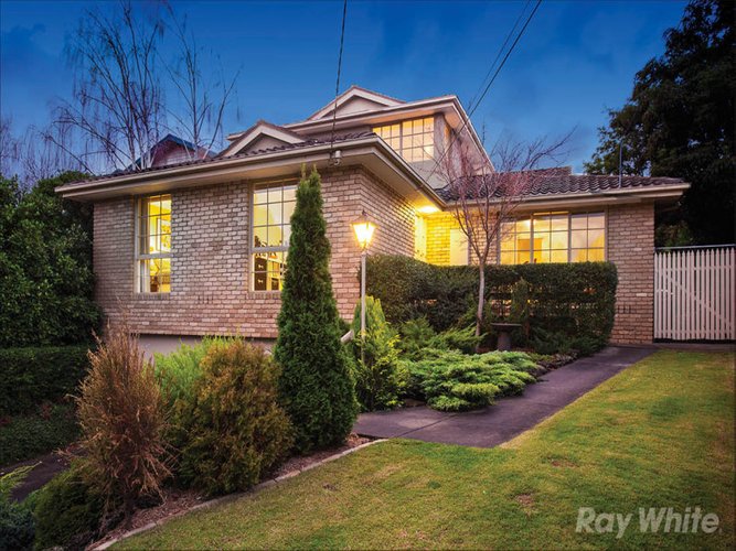 10 Hanwell Court Glen Waverley 3150