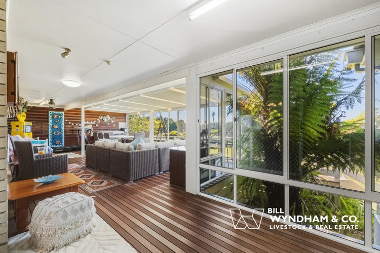 10 Lake Bunga Beach Road, Lakes Entrance