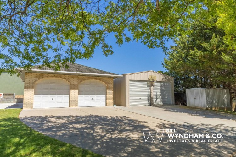 10 Lake Bunga Beach Road, Lakes Entrance