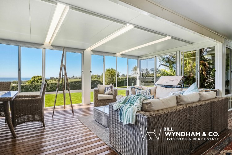 10 Lake Bunga Beach Road, Lakes&nbsp;Entrance