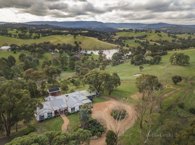 10 Lake View Road St Andrews 3761