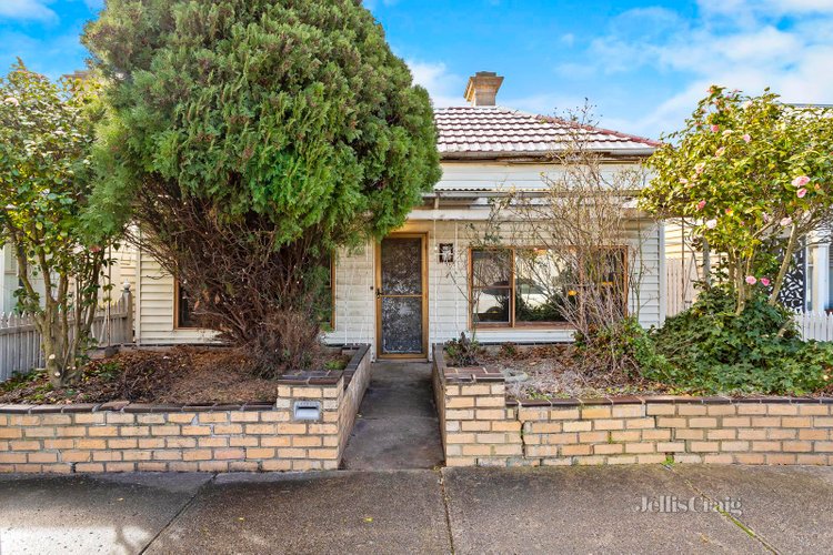 10 Latrobe Street Newport 3015