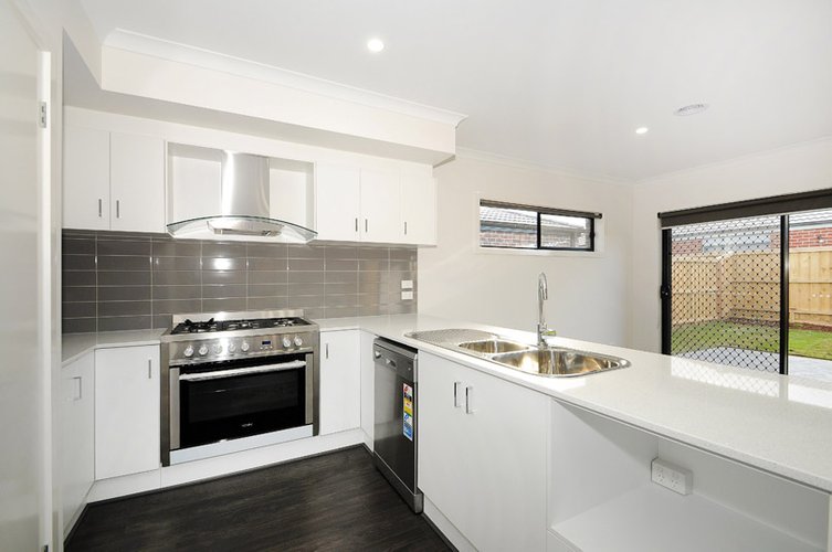 10 Lavender Road Officer 3809