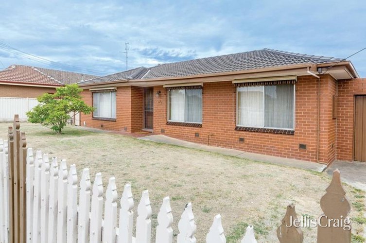 10 Lewis Court  Sebastopol 3356