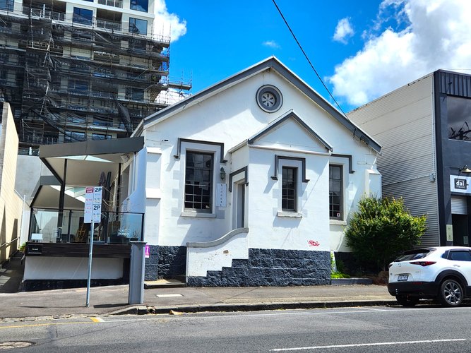 10 Little Ryrie Street  Geelong 3220