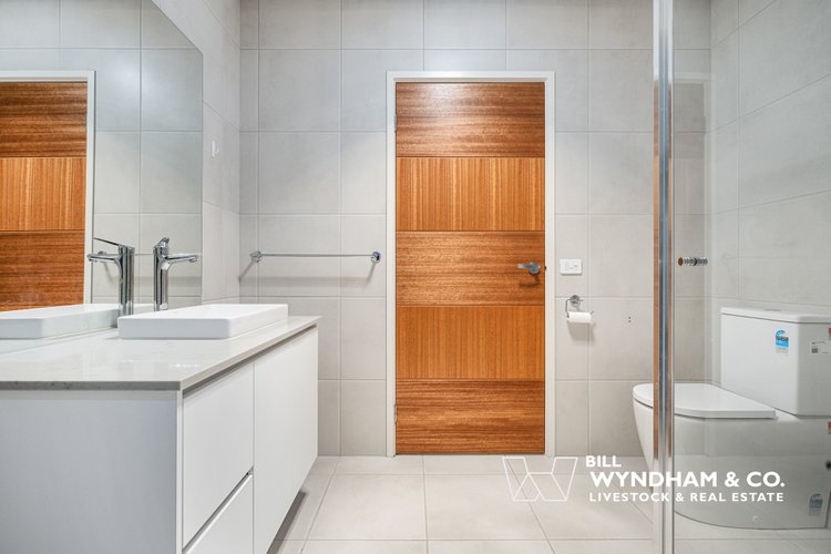 10 Lomandra Boulevard, Lucknow