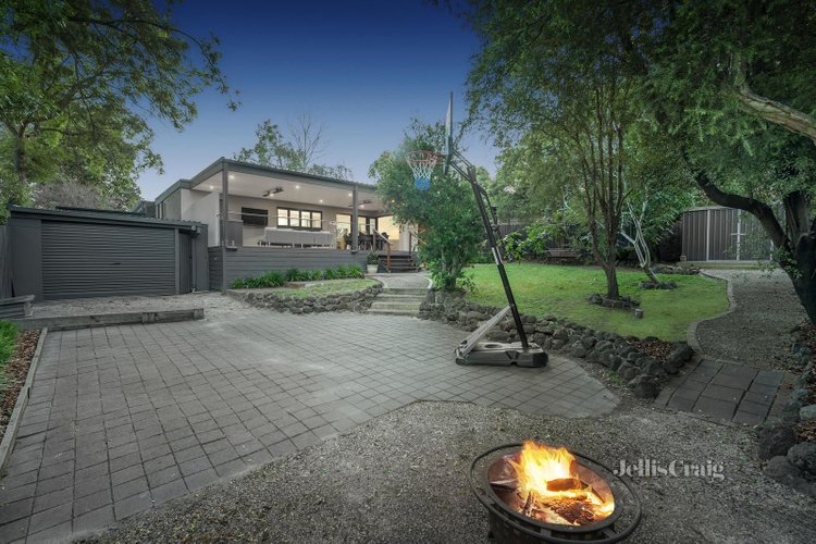 10 Lynwood Avenue Ringwood East 3135