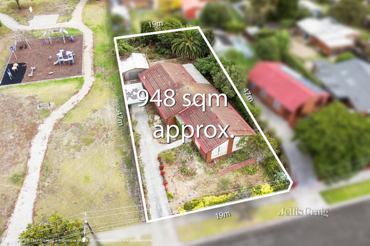 10 Melva Crescent Whittington 3219