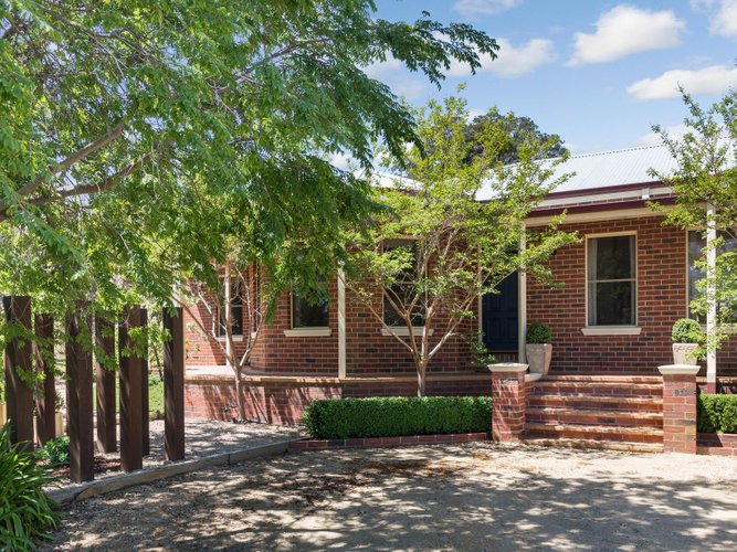 10 Mitchell Parade Castlemaine 3450