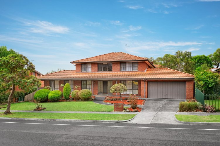 10 Moonbria Way  Templestowe 3106