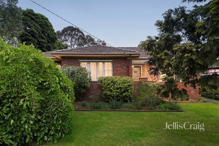 10 Parkview Avenue Greensborough 3088