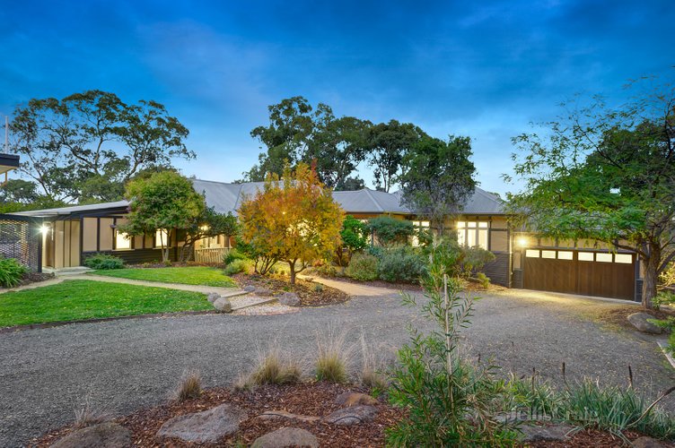 10 Peter Street Eltham 3095