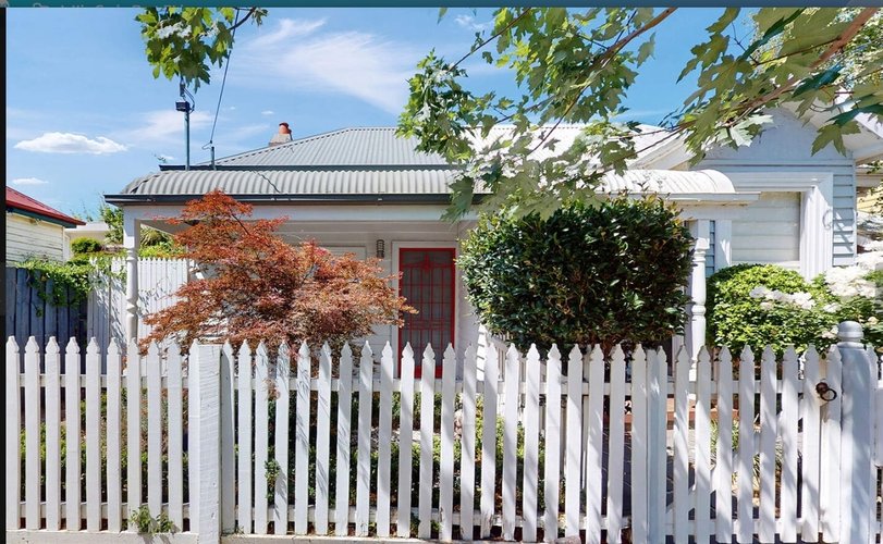 10 Phyllis Street Elwood 3184