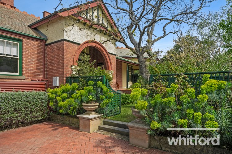 10 Queens Road, Newtown