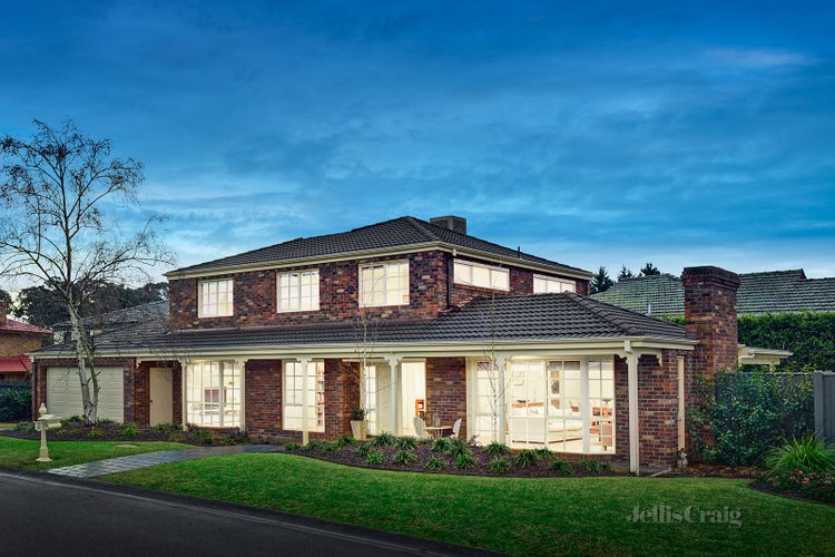 10 Rochelle Court Doncaster East 3109