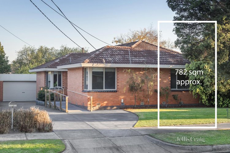 10 Sycamore Avenue Mentone 3194