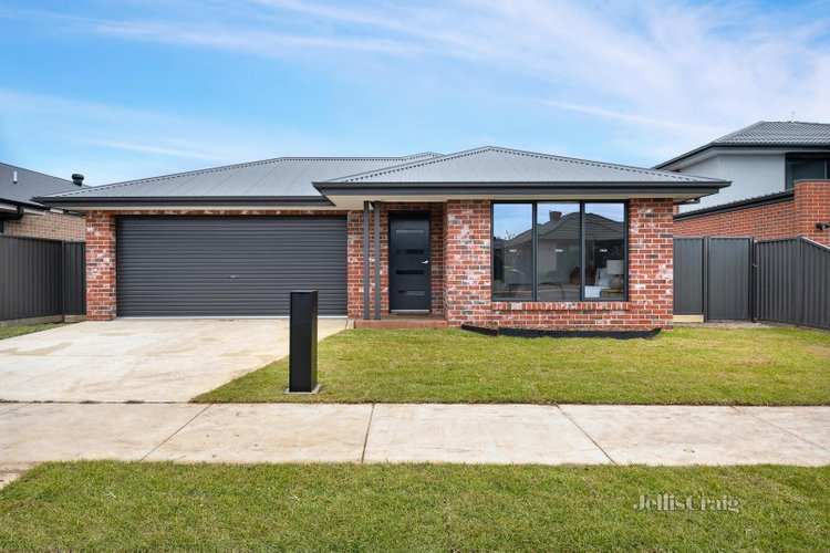 10 Topaz Street Alfredton 3350