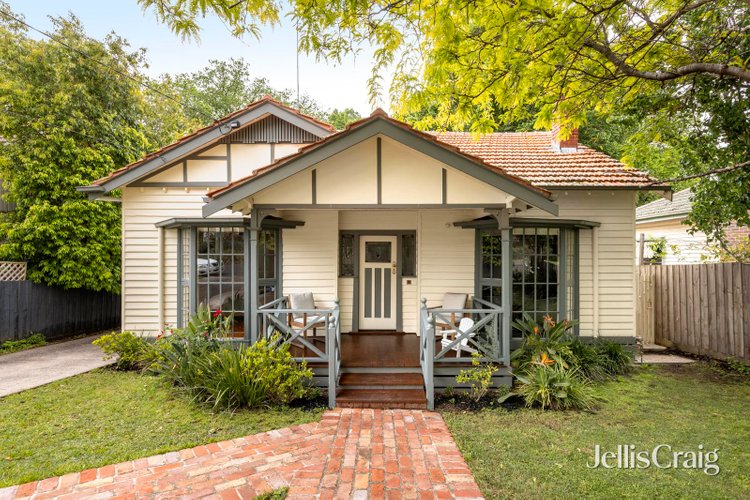 10 Tower Avenue Alphington 3078