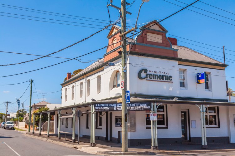 10 Upper Skene Street, Newtown