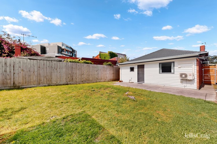 10 Williamstown Road  Kingsville 3012