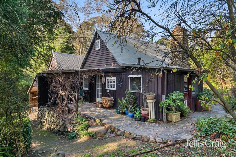 100-102 Pembroke Road Mooroolbark 3138