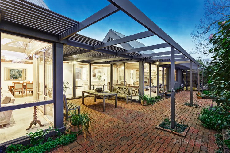 100 Middlesex Road Surrey Hills 3127