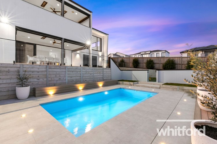 100 Moncrieff Crescent, Wandana Heights