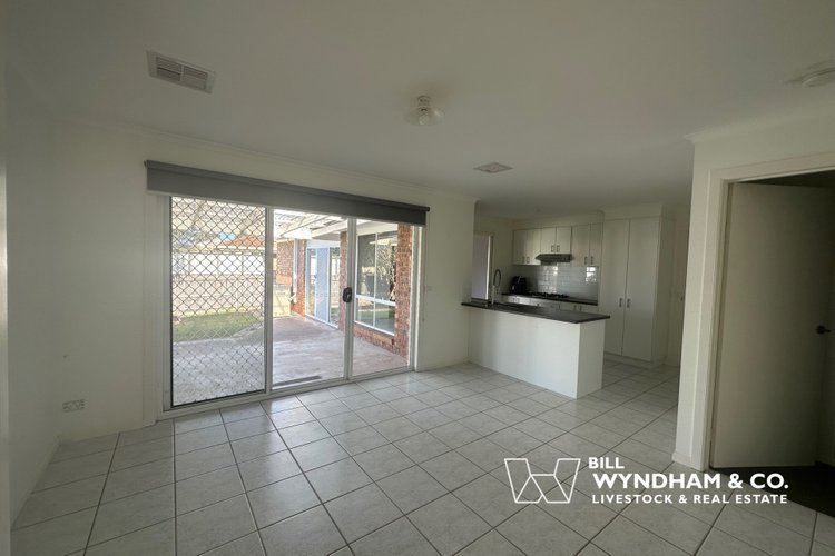 100 Newlands Drive, Paynesville