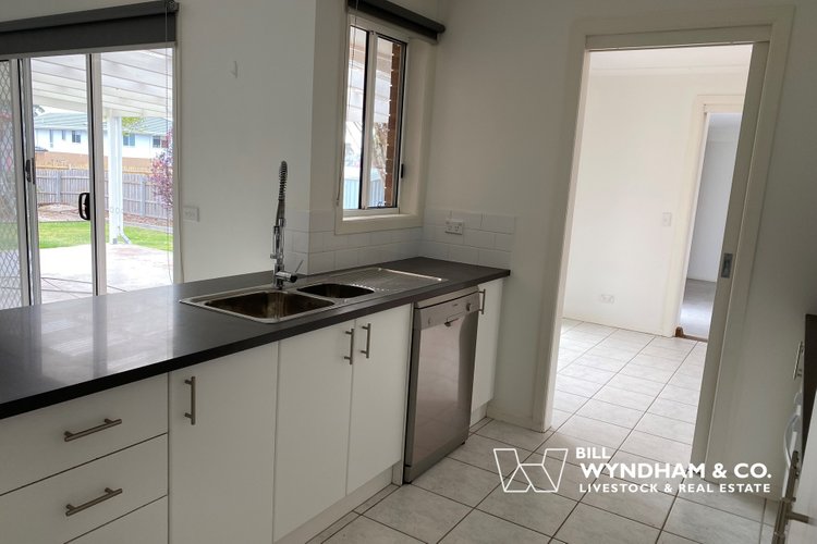 100 Newlands Drive, Paynesville