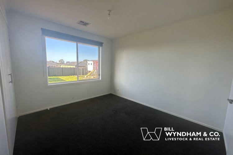 100 Newlands Drive, Paynesville