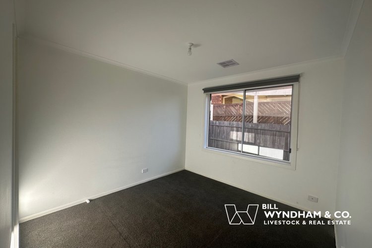 100 Newlands Drive, Paynesville