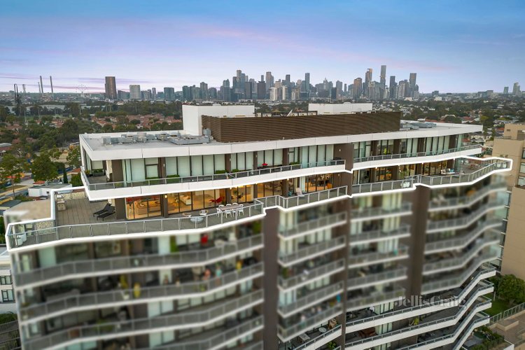 1001 & 1002 155 Beach Street Port Melbourne 3207