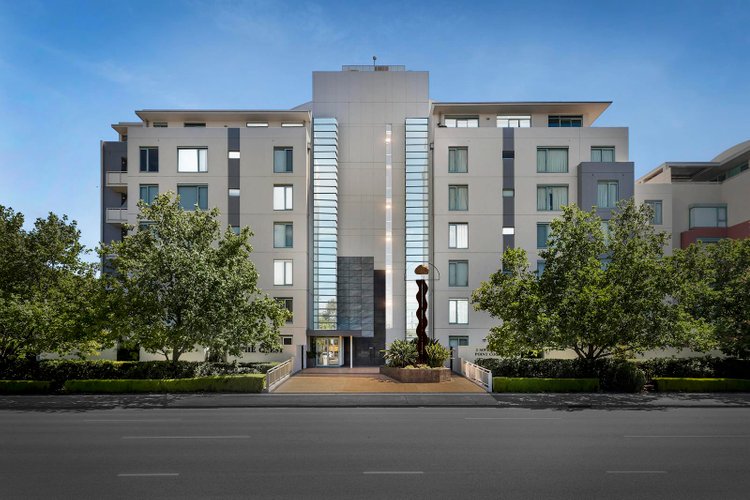 1001 2 Sovereign Point Court Doncaster 3108