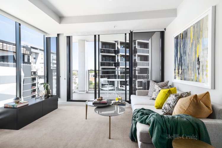 1002/50 Claremont Street South Yarra 3141