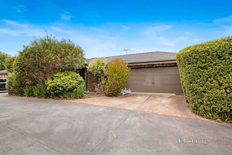 10 1 Green Island Avenue Mount Martha 3934
