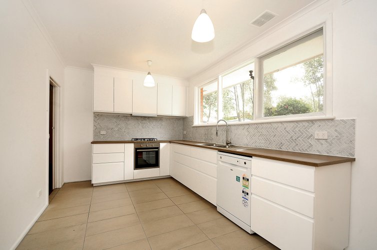 101 Whites Lane Glen Waverley 3150