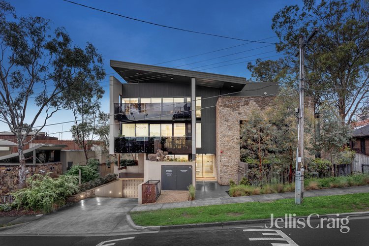 101/25 Pryor Street Eltham 3095