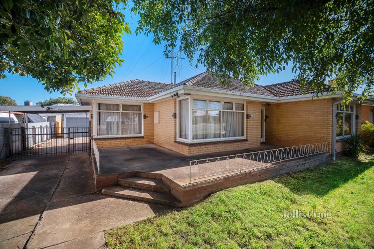 1013 Norman Street Wendouree 3355