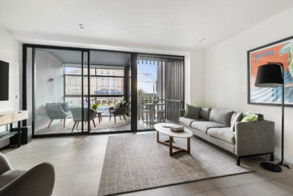 101/30 The Esplanade St Kilda 3182