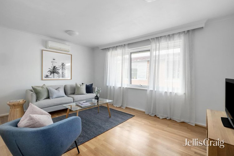 10 132 Alexandra Street St Kilda East 3183