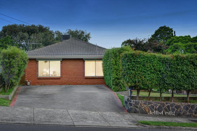 102 Henry Street Greensborough 3088
