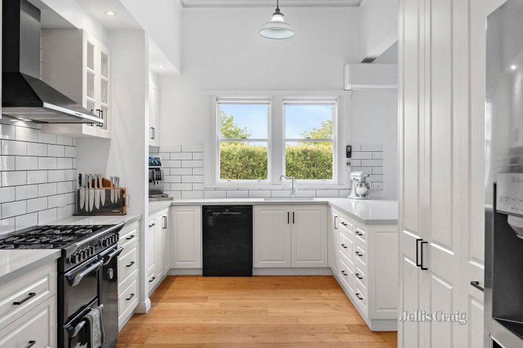 102 Howard Street Soldiers Hill 3350