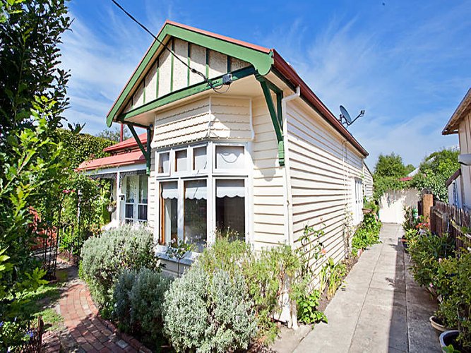 102 Pentland Parade Yarraville 3013