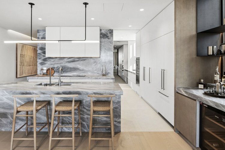 102/1 Convent Place, Rippleside