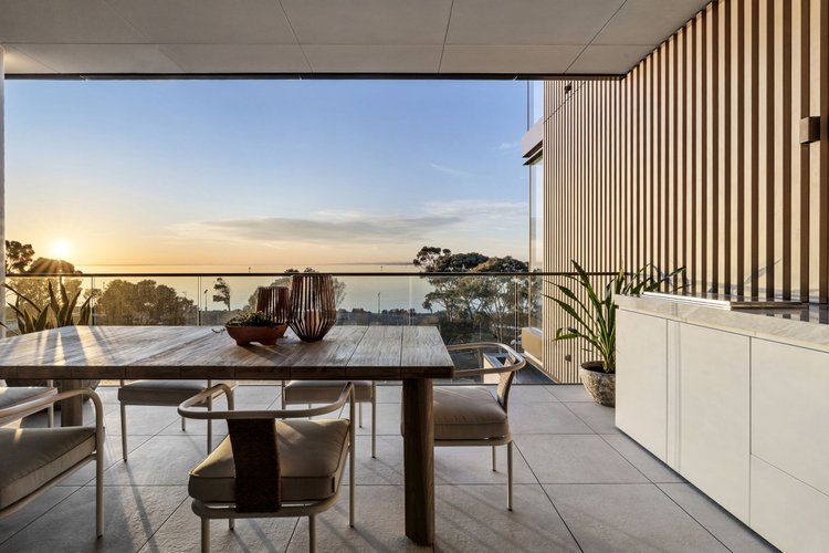 102/1 Convent Place, Rippleside