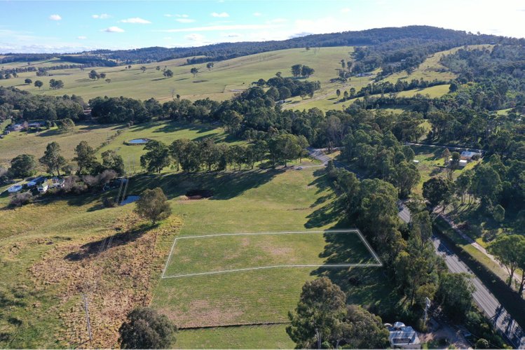 1026 Great Alpine Road, Sarsfield