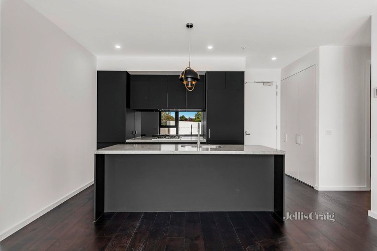 102c 166 Whitehorse Road Blackburn 3130