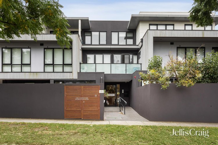 10 3 Faulkner Street Bentleigh 3204