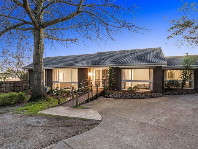 103 Hawthory Road Mooroolbark 3138