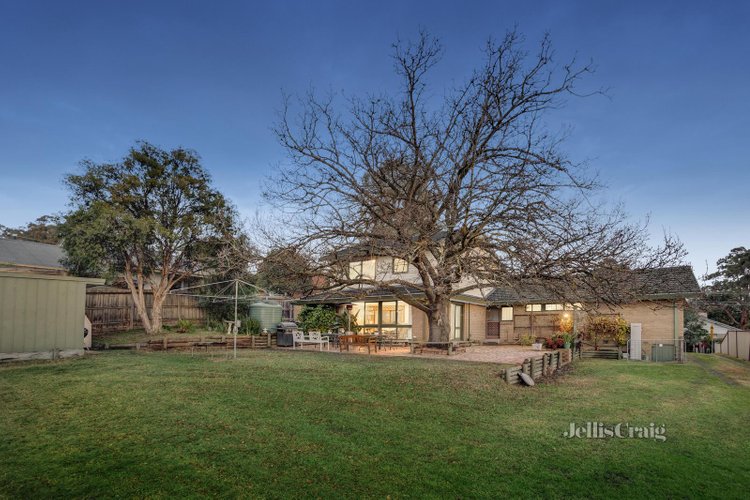 103 Napoleon Street Eltham 3095